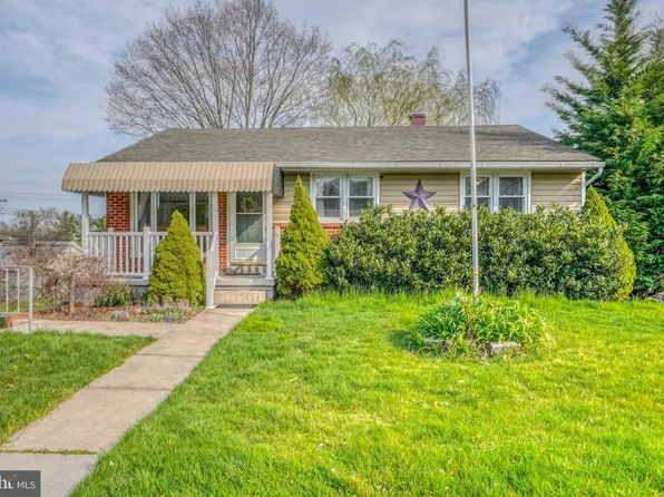 9125 Lamaze Rd, Parkville, MD 21234