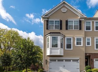 314 Van Artsdalen Ct, Sellersville, PA 18960