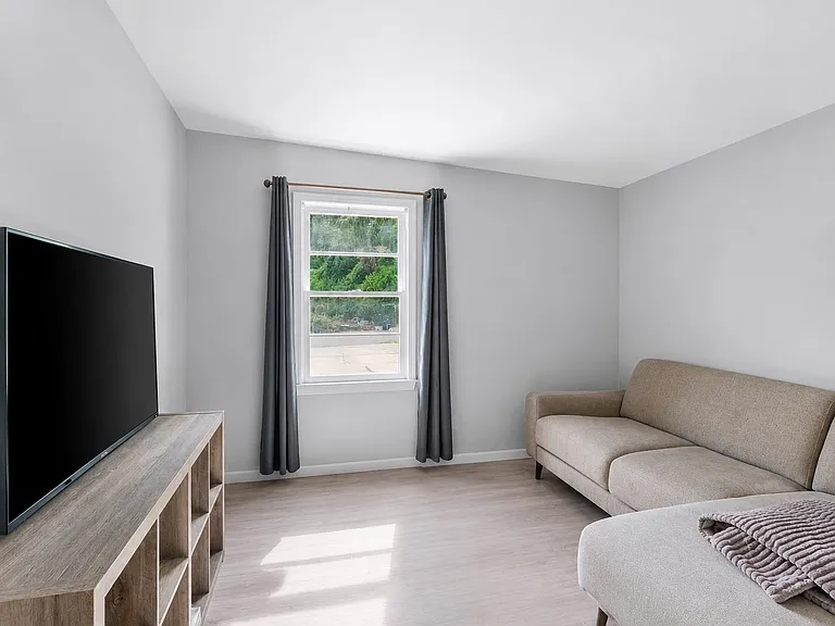 1505 Atkamire Dr — Photo 10