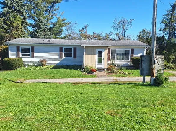1050 Kingview Rd, Scottdale, PA 15683