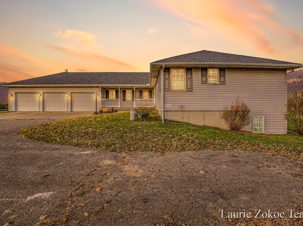 13366 8th Ave NW, Grand Rapids, MI 49534