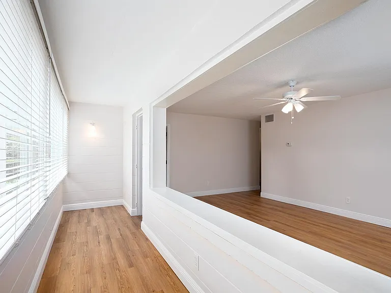 200 S Lucerne Cir E #15 — Photo 5