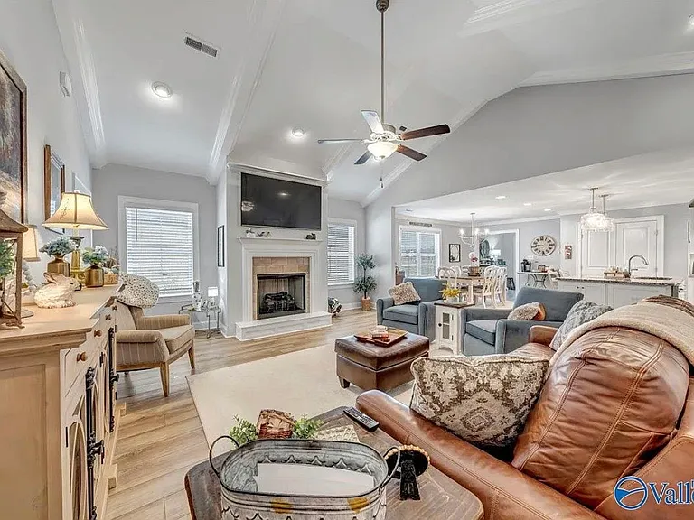 16930 Orleans Dr — Photo 4