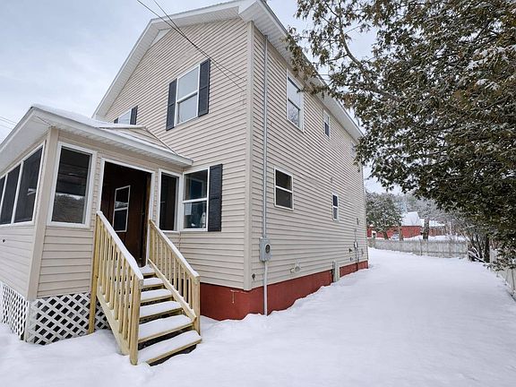 2nd image of 94 Bay Rd