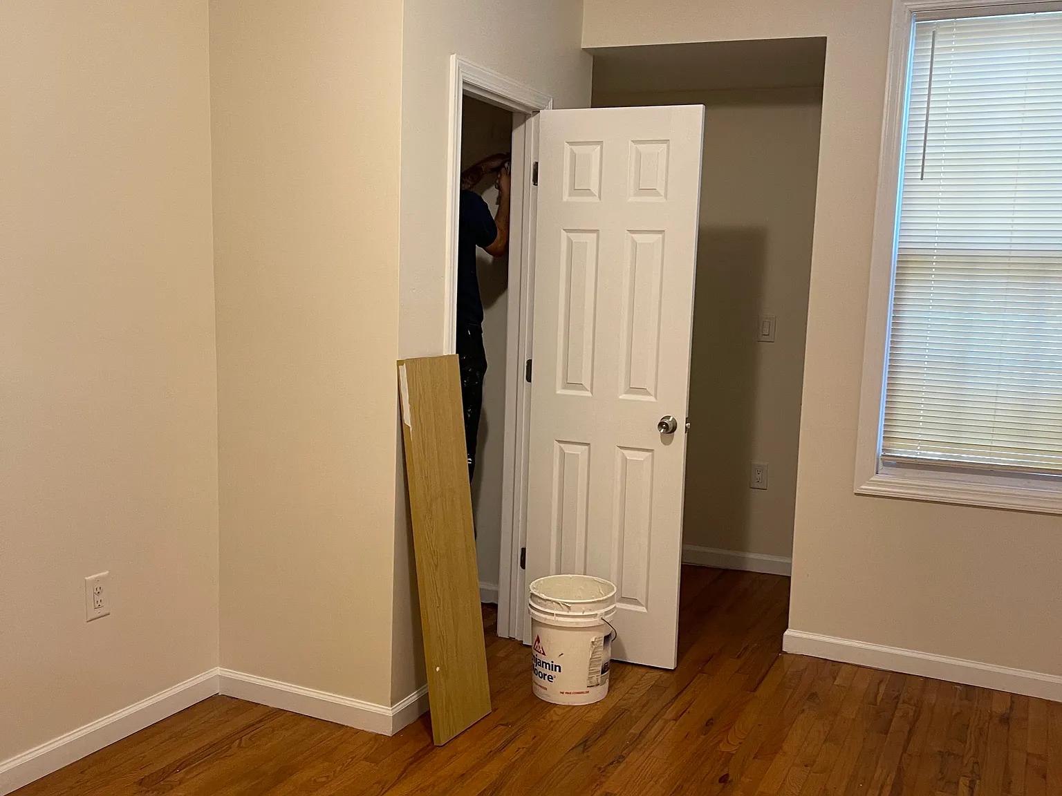 2 bed, 850 sqft, $2,000 — Photo 2