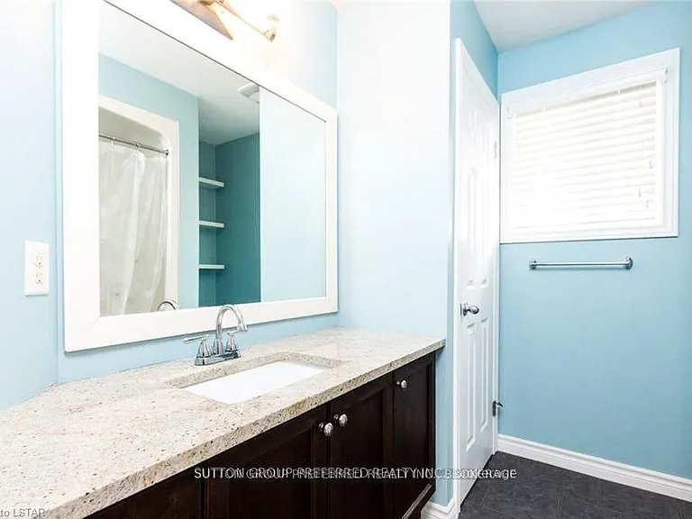 1708 Mickleborough Dr — Photo 22