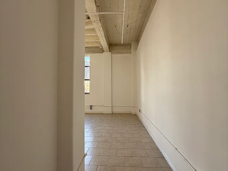 312 W 5th St #826 — Photo 4