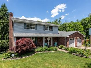 12479 Longview Dr, North Huntingdon, PA 15642