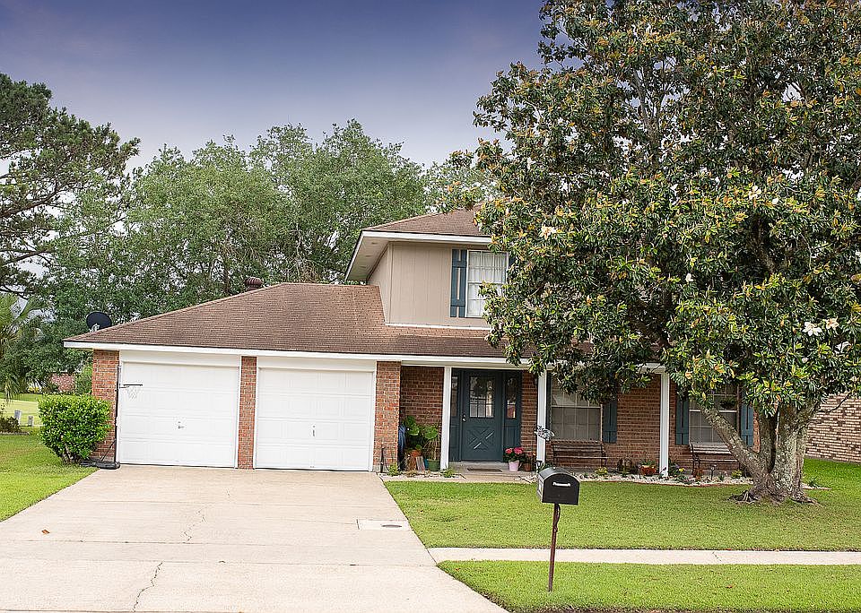 1st image of 2159 Pinehurst Dr