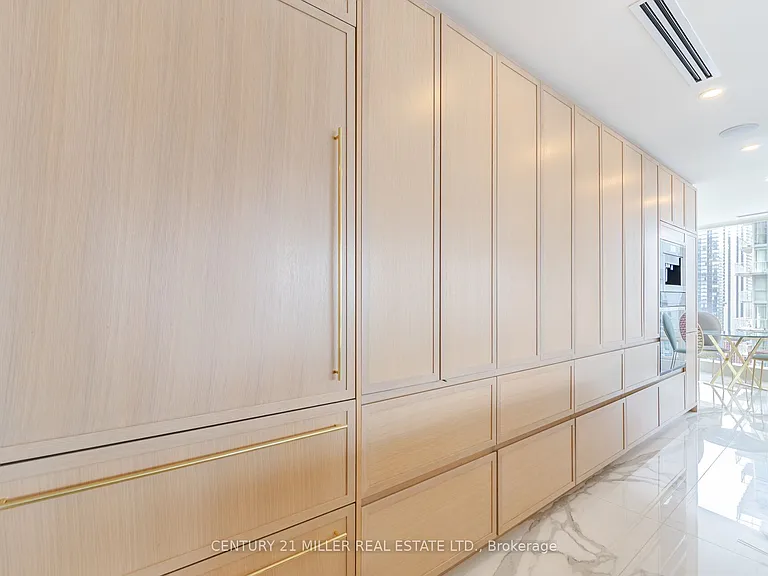 180 University Ave #2705 — Photo 16