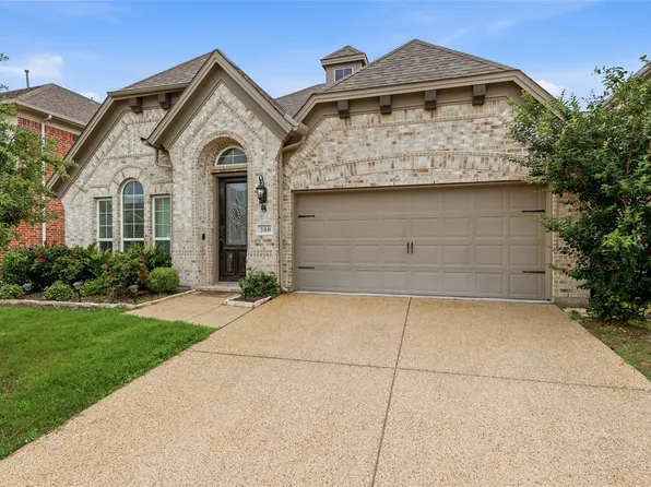 300 Daylily Dr, Wylie, TX 75098