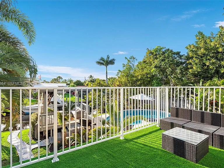 2531 Key Largo Ln — Photo 14