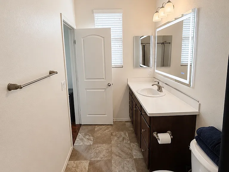 12430 Amesbury Cir — Photo 6