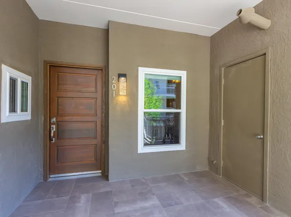 1325 Park Ave SW APT 201, Albuquerque, NM 87102