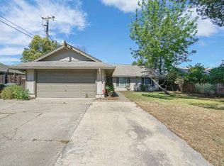 7253 Palmer House Dr, Sacramento, CA 95828