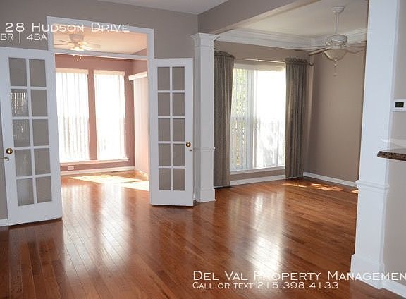 5th image of 128 Hudson Dr