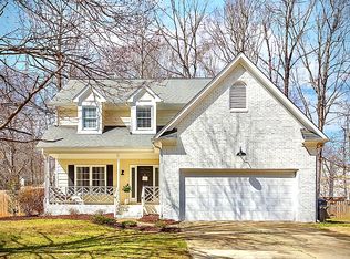 2602 Regents Park Ln, Greensboro, NC 27455