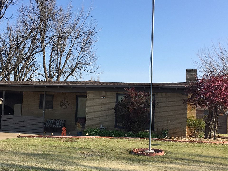 1st image of 700 N Bailey St
