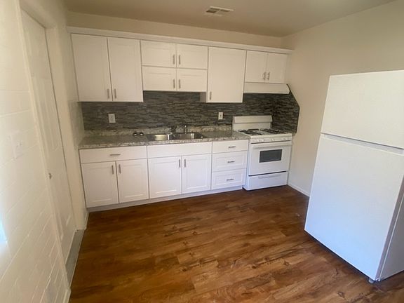 4th image of 1808 W Carol Ave APT C