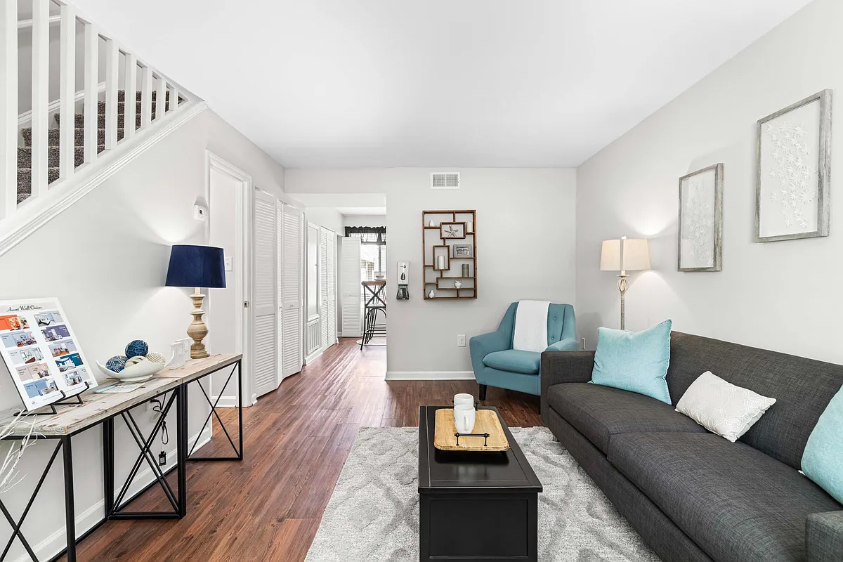 Building Photo - Brook Hill Townhouse