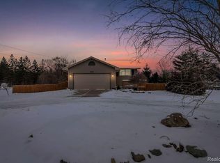 3483 S Elms Rd, Swartz Creek, MI 48473