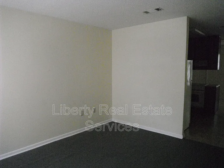 134 Pointe South Dr #D — Photo 2