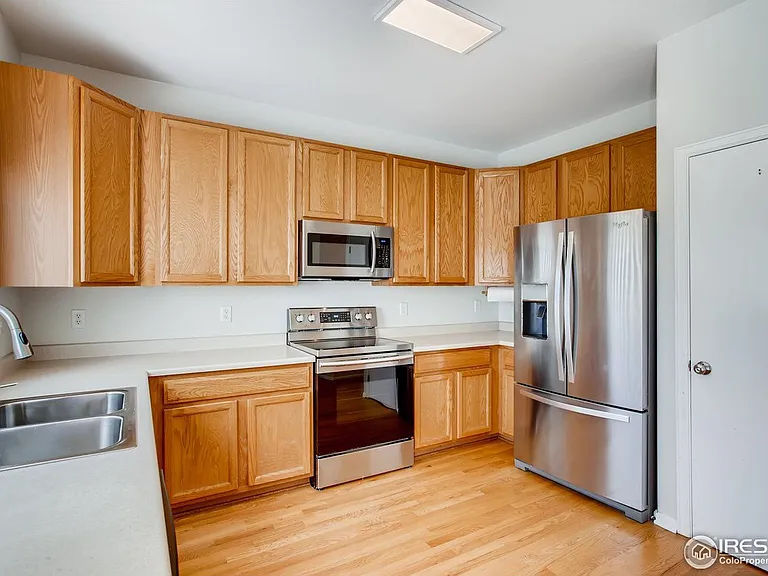 1126 Lochmore Pl — Photo 11