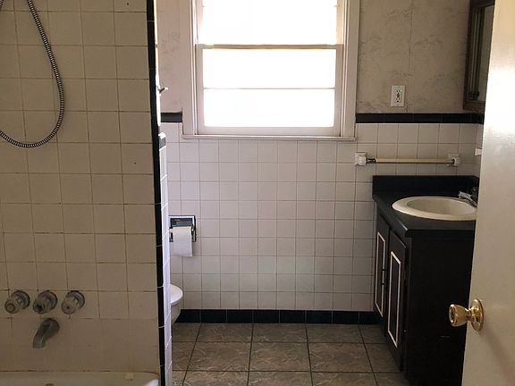 5th image of 89 Oakland Ave