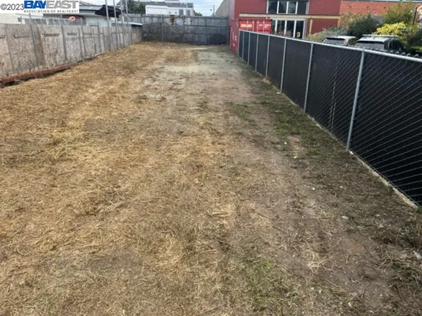 Magnolia St, Oakland, CA 94608