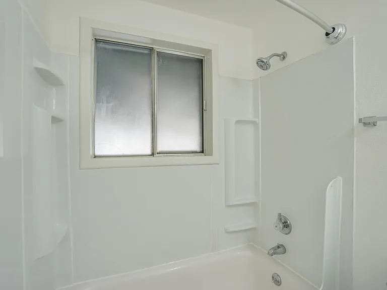 Quailwood Apartments — Photo 20