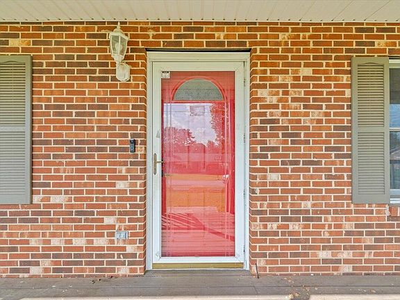 2nd image of 159 Highfield Cir