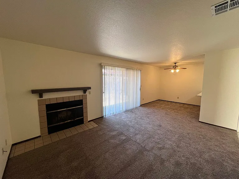 3901 Prescott Rd #B — Photo 2
