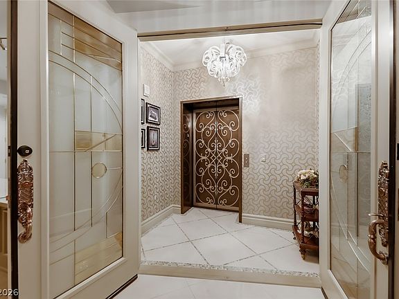 4th image of 9101 Alta Dr #1103