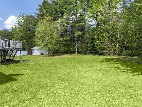 4th image of 10 Poplar Cir