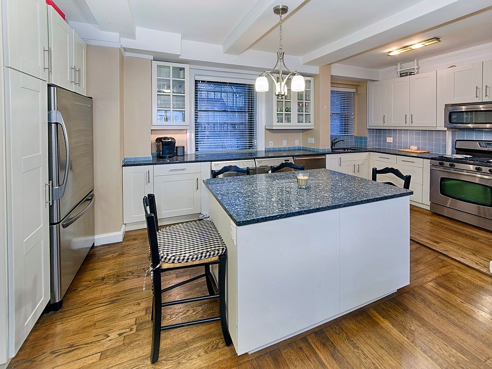 1st image of 60 W 68th St APT 4C