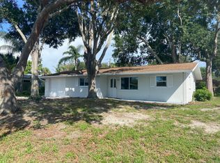 855 Polaris Rd, Venice, FL 34293