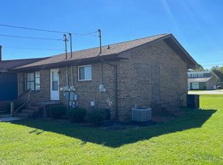 618 Hiawatha Road, Pembroke, NC 28372