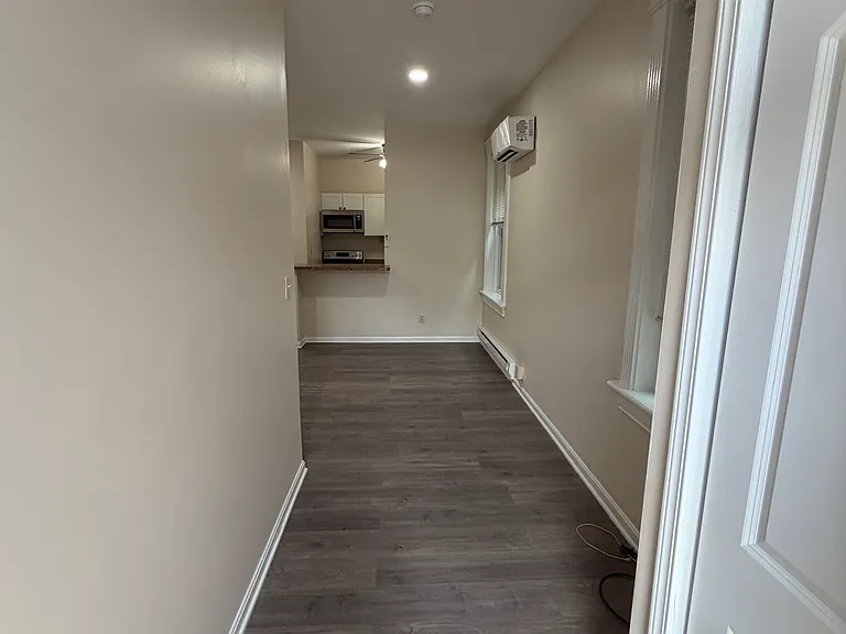 2156 W Clifton Ave #1 — Photo 9