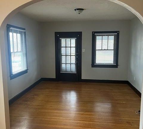 2nd image of 4218 Graceland Ave
