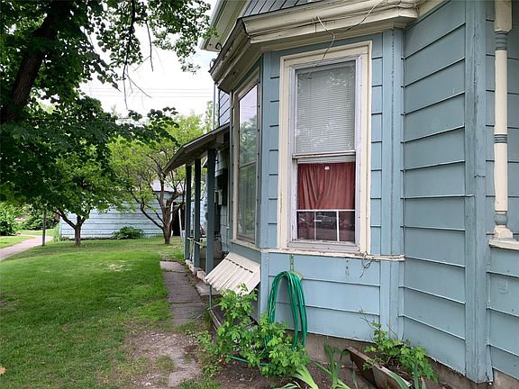 5th image of 404 E Spruce St