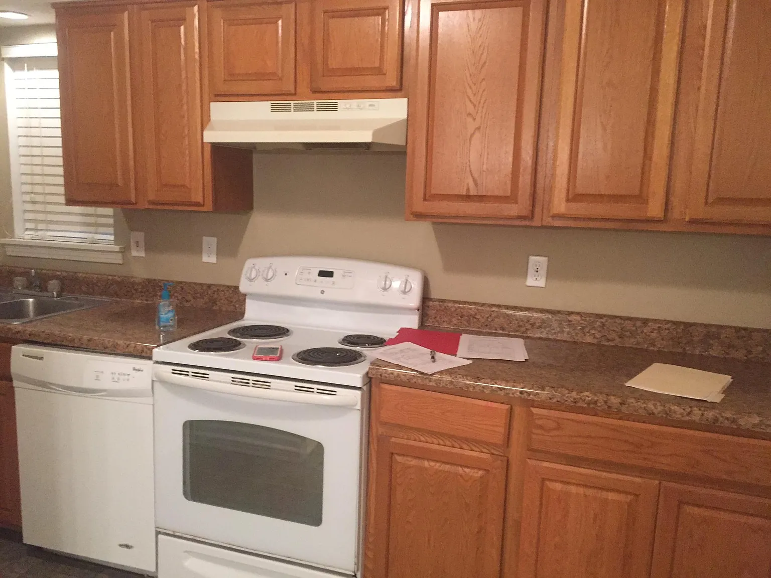4 bed, $1,450 — Photo 2
