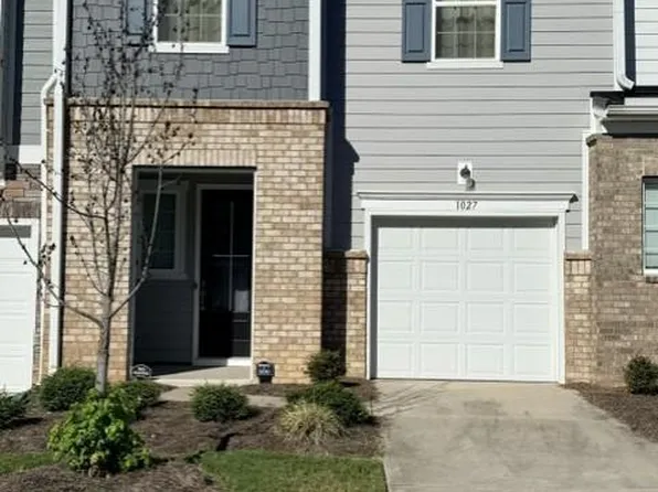 1027 Grays Mill Rd, Charlotte, NC 28215