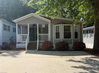 129 Club House Dr, Badin Lake, NC 28127