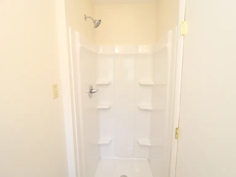 116 Shirley Dr — Photo 26