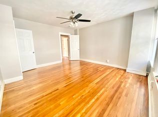 215 Endicott St #1R, Boston, MA 02113