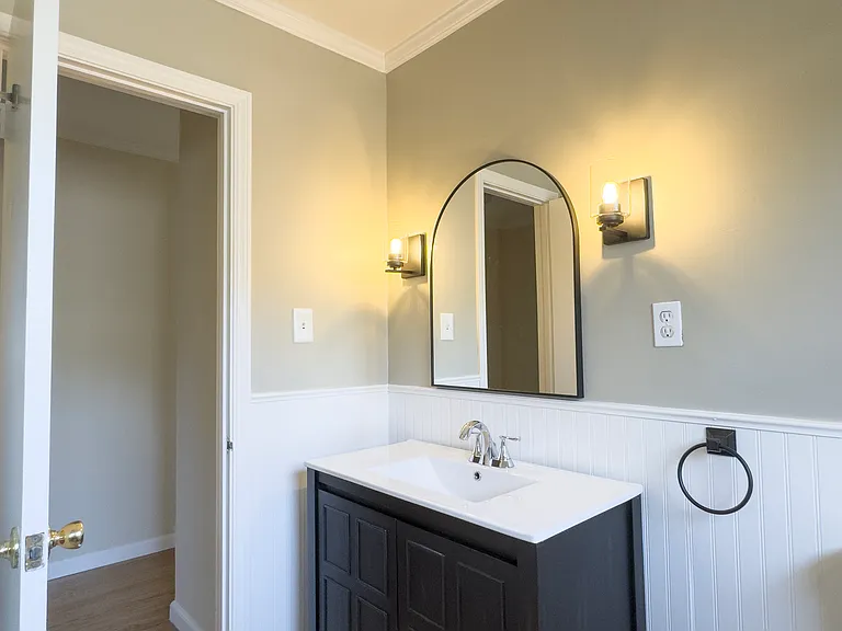 319 De Chene Ave — Photo 15