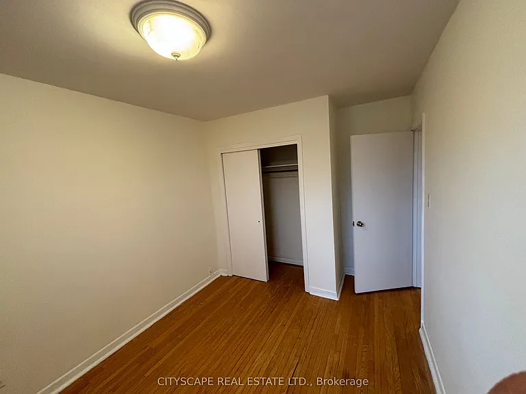 116 Guildwood Pkwy — Photo 10