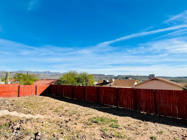 33665 S INCLINE Drive, Black Canyon City, AZ 85324