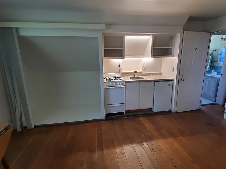 602 Chestnut St #2 — Photo 2