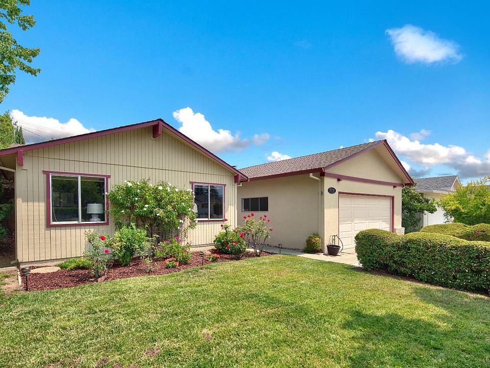 2nd image of 7557 Orange Blossom Dr